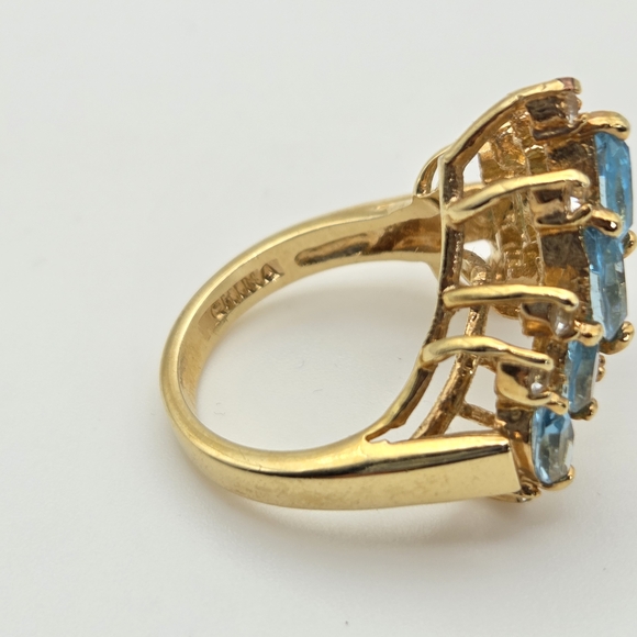 Elegant Blue Rhinestones and Cocktail Ring - Picture 8 of 10